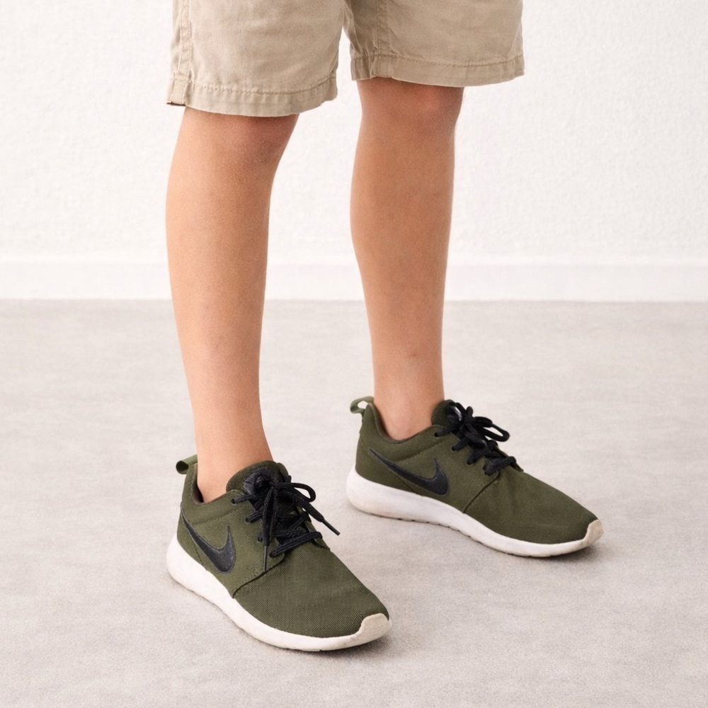 Nike Forest Green Athletic Shoes